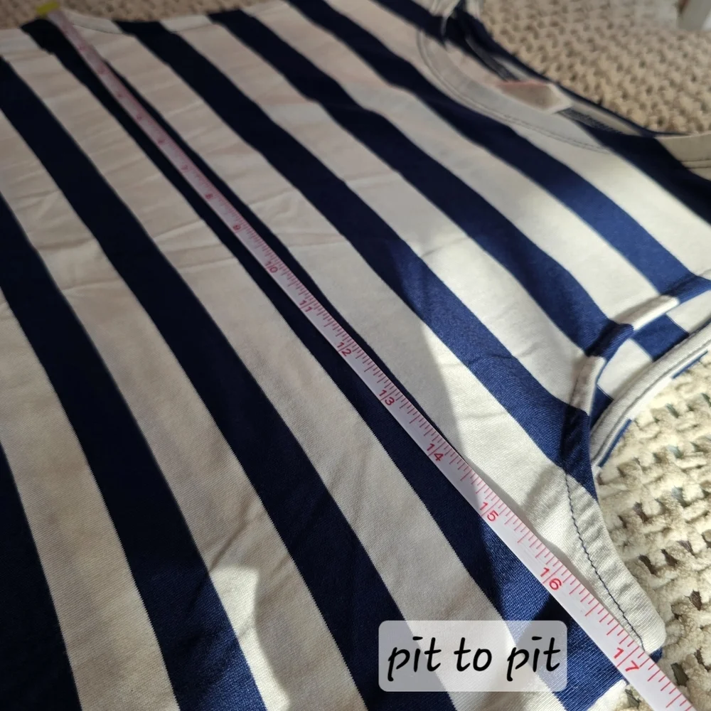 Cupio | Medium | Blue & White Striped Sleeveless Tank - Picture 7 of 8